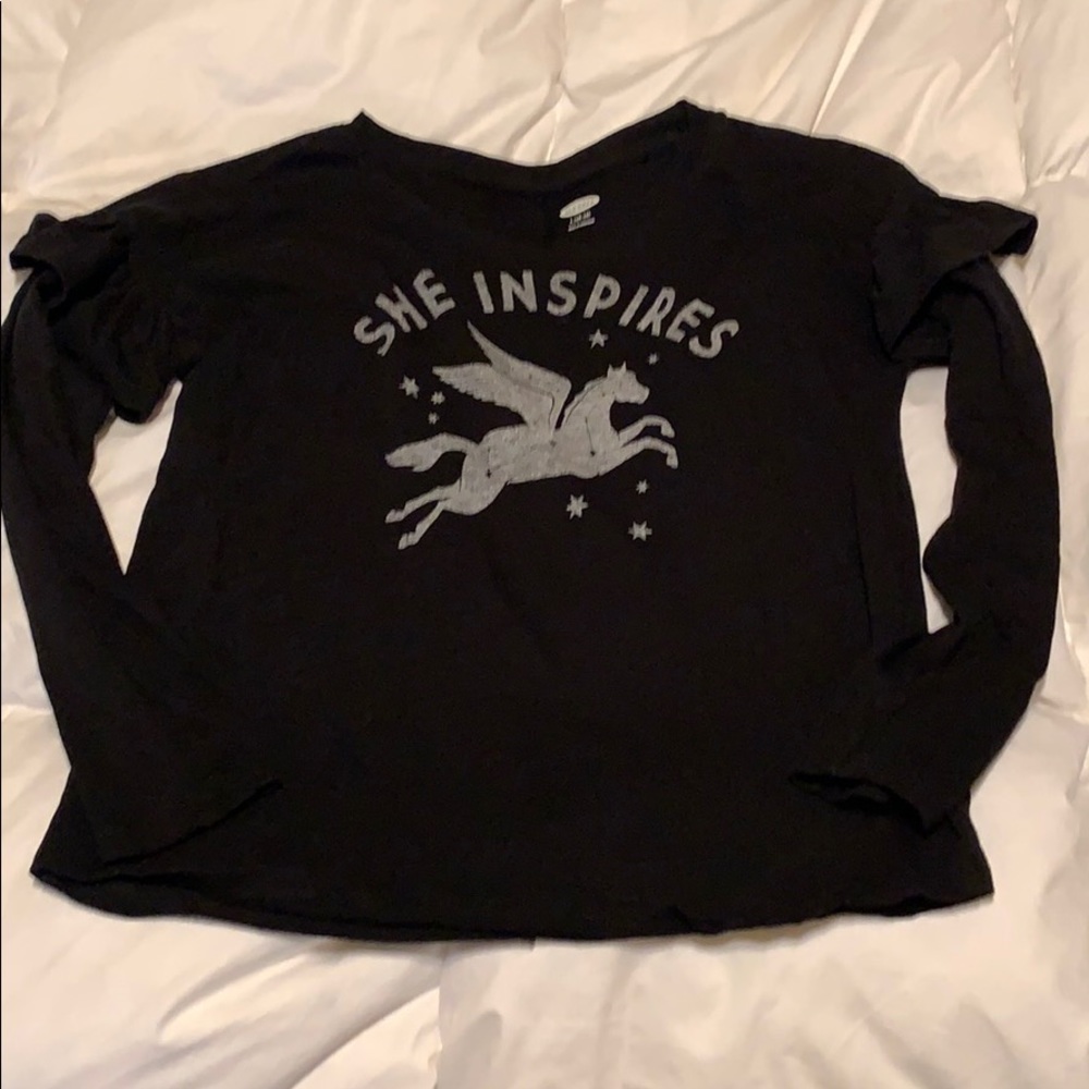 🦄 shirt that says “ She inspires”